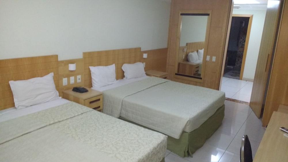 Hotel Atlantico Tower Rio de Janeiro Bagian luar foto A room at the hotel