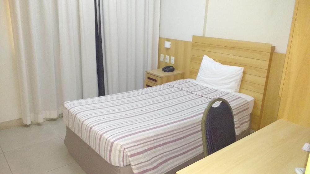 Hotel Atlantico Tower Rio de Janeiro Bagian luar foto A single room at the hotel
