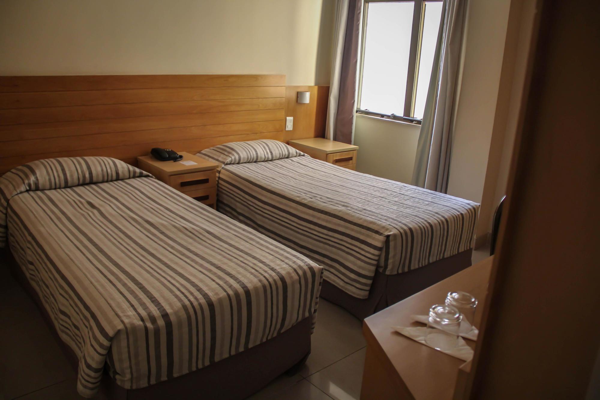 Hotel Atlantico Tower Rio de Janeiro Bagian luar foto Two beds in a hotel room