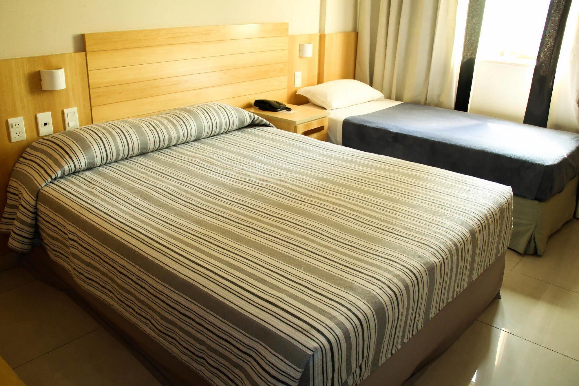 Hotel Atlantico Tower Rio de Janeiro Bagian luar foto A single room in a hotel in Belgrade, Serbia.